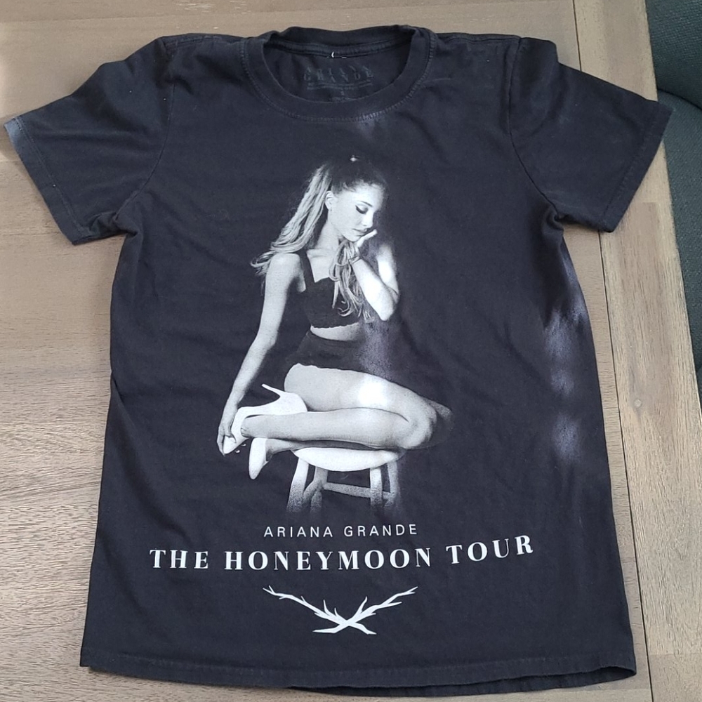 Ariana Grande 2015 Vintage Tour Shirt